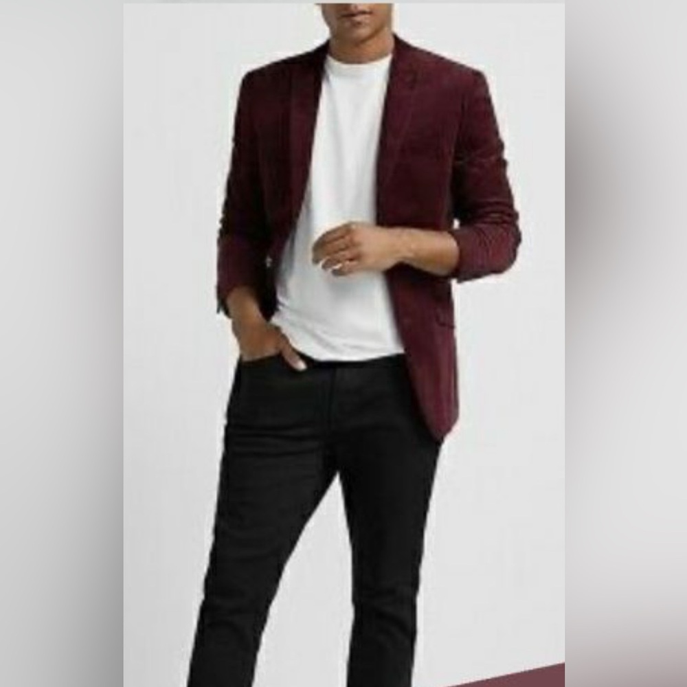 NWOT Express Mens Maroon Burgundy Micro Corduroy super stylish Blazer.